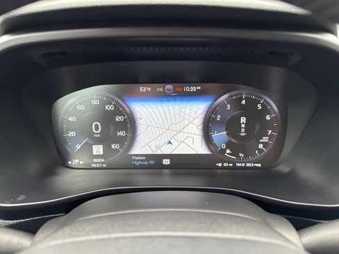 Used 2019 Volvo XC40 T5 Momentum image 37