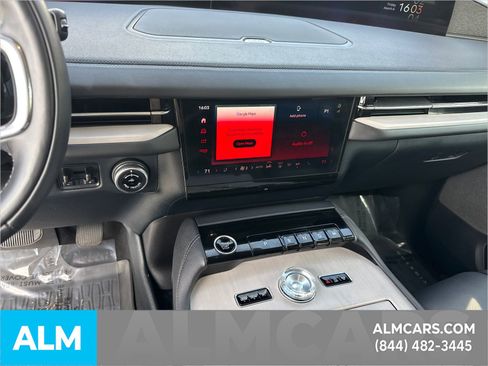 Used 2025 Lincoln Navigator L Reserve image 35