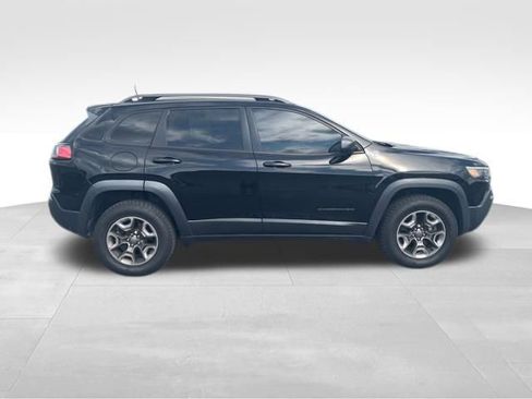 Used 2019 Jeep Cherokee Trailhawk w/ Comfort/Convenience Group AWD/4WD image 11