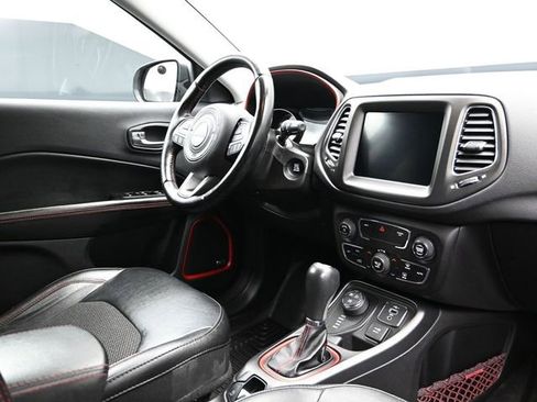 Used 2020 Jeep Compass Trailhawk w/ Cold Weather Group image 11