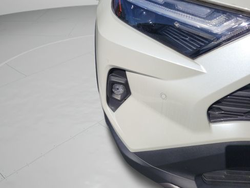 Certified 2022 Toyota RAV4 Limited AWD/4WD image 13