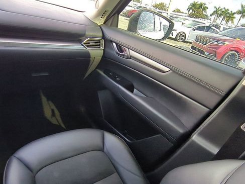 Used 2020 MAZDA CX-5 Touring image 17