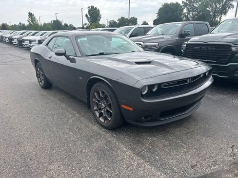 Used 2018 Dodge Challenger GT AWD/4WD image 5