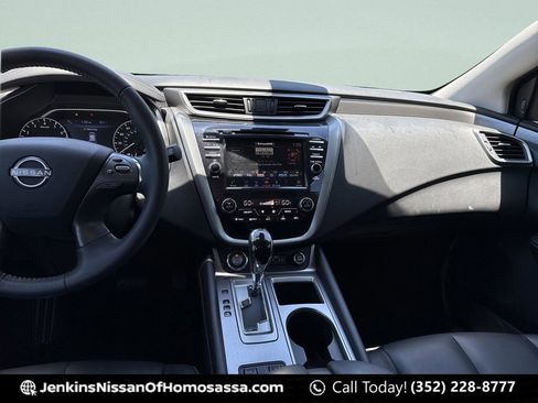Certified 2024 Nissan Murano SV FWD image 22