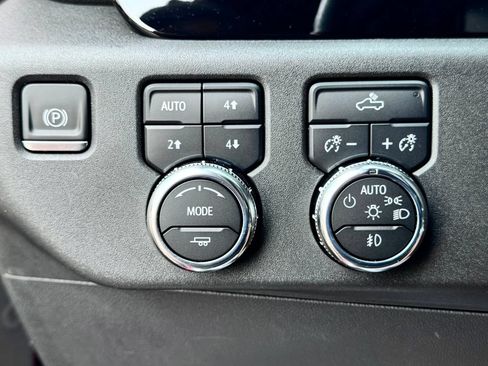 Used 2023 GMC Sierra 1500 Elevation AWD/4WD image 33