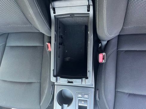 Used 2018 Subaru Outback 2.5i Premium AWD/4WD image 12
