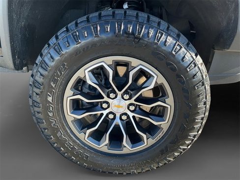 Used 2022 Chevrolet Colorado ZR2 image 14
