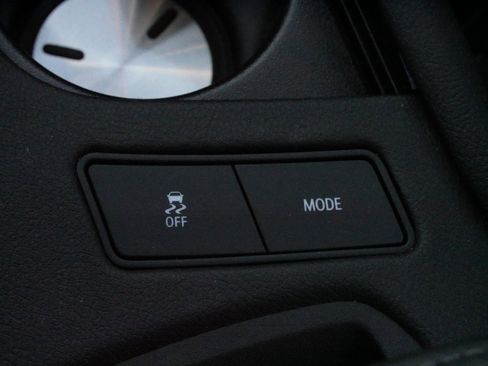 Certified 2024 Cadillac XT5 Luxury image 31