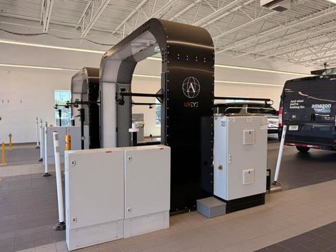 Used 2024 Lincoln Nautilus Premier w/ Equipment Group 102A image 9