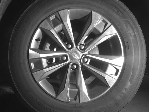 Used 2025 Chevrolet Equinox LT FWD image 12