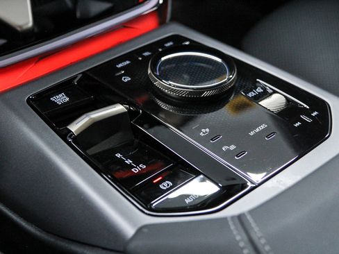 Used 2025 BMW X3 xDrive30i w/ Premium Package image 20