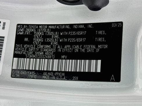 Certified 2025 Toyota Sienna LE FWD image 32