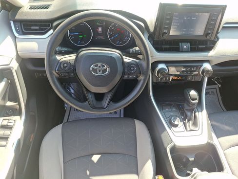 Used 2019 Toyota RAV4 XLE w/ Convenience Package AWD/4WD image 11