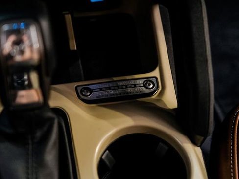 Used 2025 Ford Bronco Badlands image 62