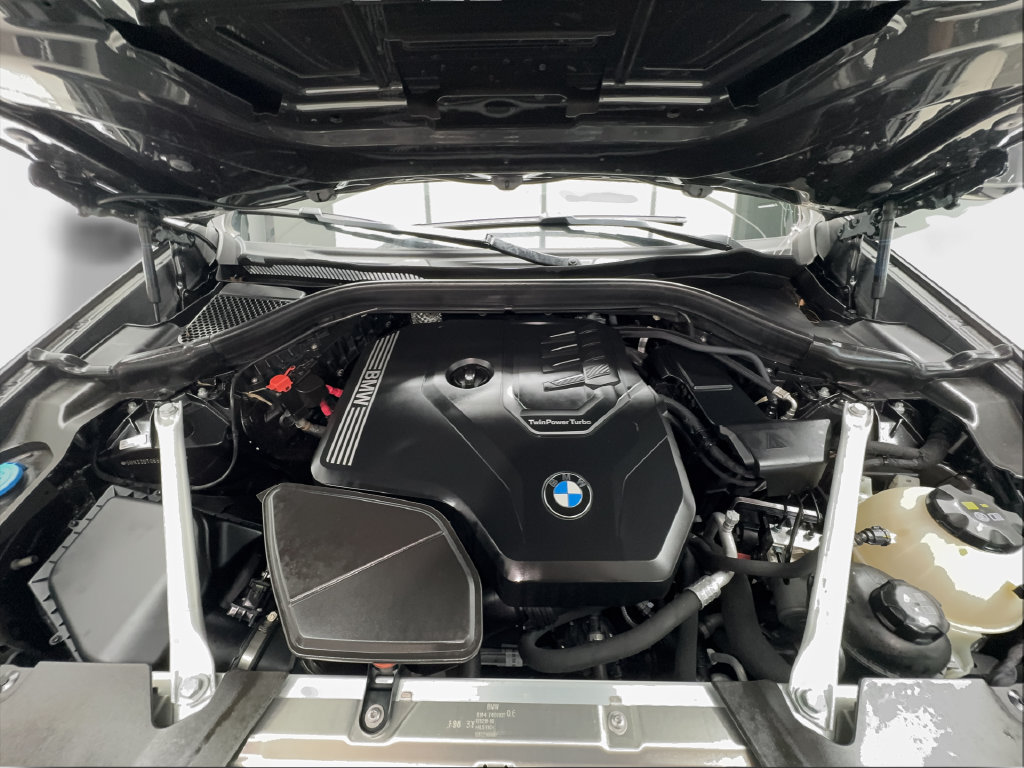 Used 2025 BMW X4 xDrive30i w/ M Sport Package AWD/4WD image 20