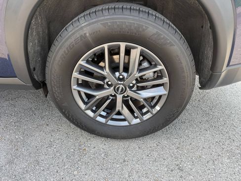 Used 2026 Nissan Rogue SV AWD/4WD image 30