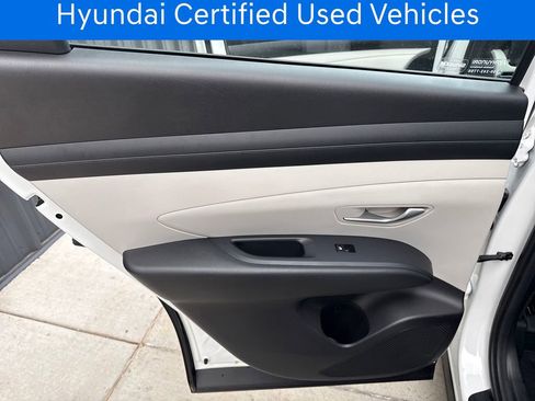 Certified 2025 Hyundai Tucson SE FWD image 14