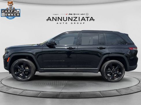 Certified 2024 Jeep Grand Cherokee Altitude AWD/4WD image 2