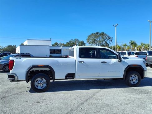Used 2024 GMC Sierra 2500 Pro w/ Convenience Package image 8