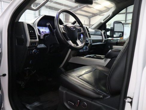 Used 2019 Ford F250 Lariat w/ Lariat Value Package AWD/4WD image 29