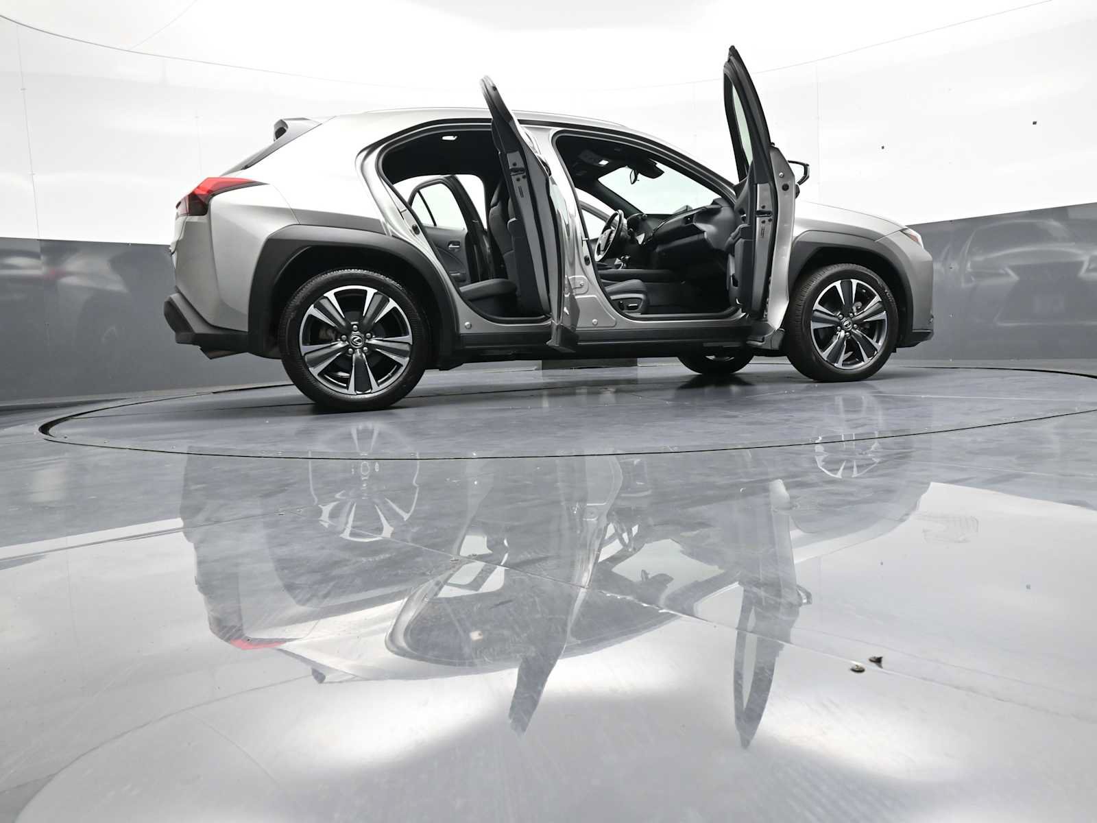 Used 2020 Lexus UX 250h w/ Accessory Package 2 AWD/4WD image 47