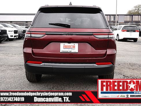 New 2026 Jeep Grand Cherokee Altitude RWD image 4