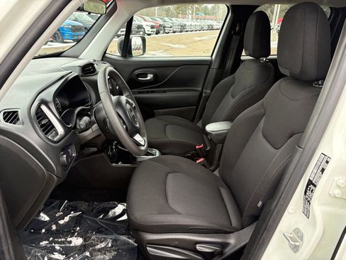 Certified 2023 Jeep Renegade Latitude AWD/4WD image 12