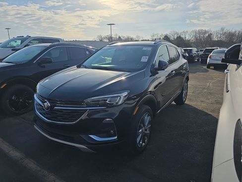 Used 2023 Buick Encore GX Essence w/ Experience Buick Package image 4