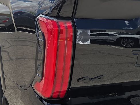 Used 2024 Toyota Tundra SR5 AWD/4WD image 12