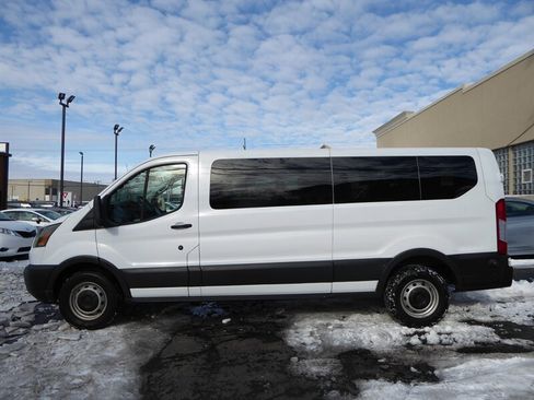 Used 2015 Ford Transit 350 XL image 4