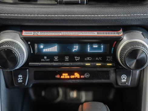 Certified 2025 Toyota RAV4 LE AWD/4WD image 20