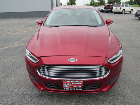 Used 2013 Ford Fusion SE FWD image 9