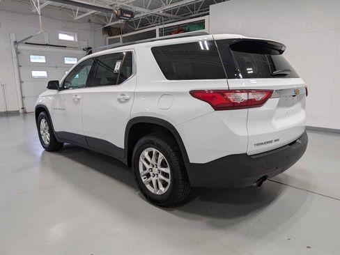 Used 2021 Chevrolet Traverse LT image 9