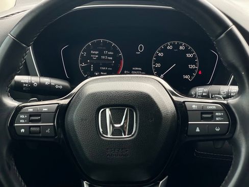 Certified 2025 Honda Pilot Touring image 12