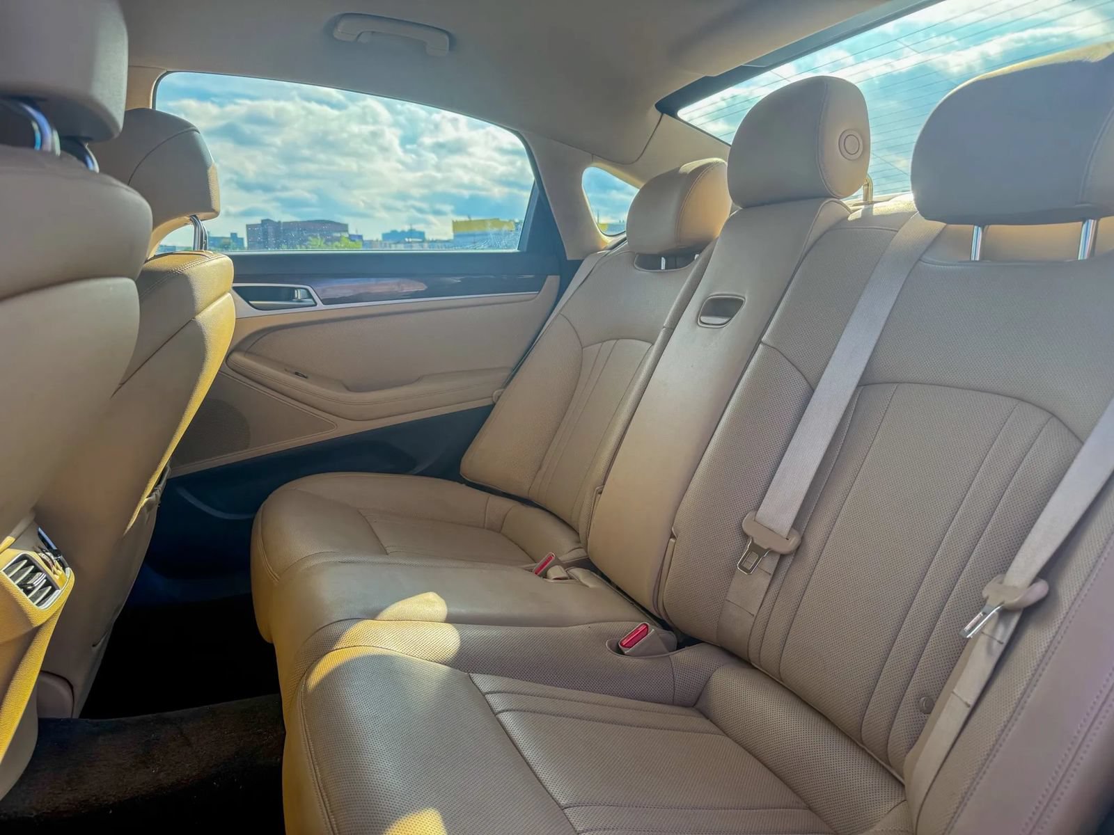 Used 2020 Genesis G80 3.8 RWD image 14