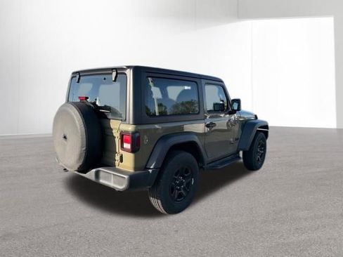 Used 2025 Jeep Wrangler Sport AWD/4WD image 5