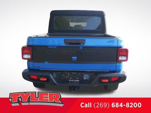 Used 2022 Jeep Gladiator Mojave AWD/4WD image 7