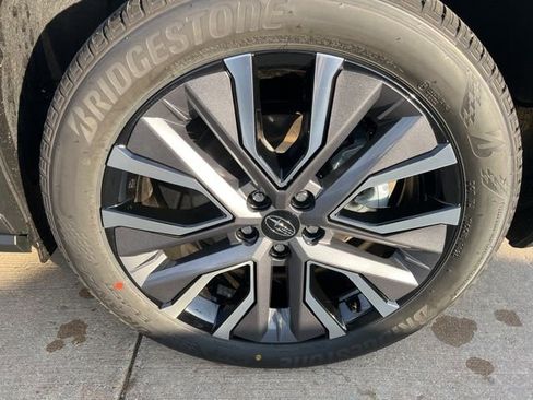 New 2026 Subaru Solterra Limited image 10