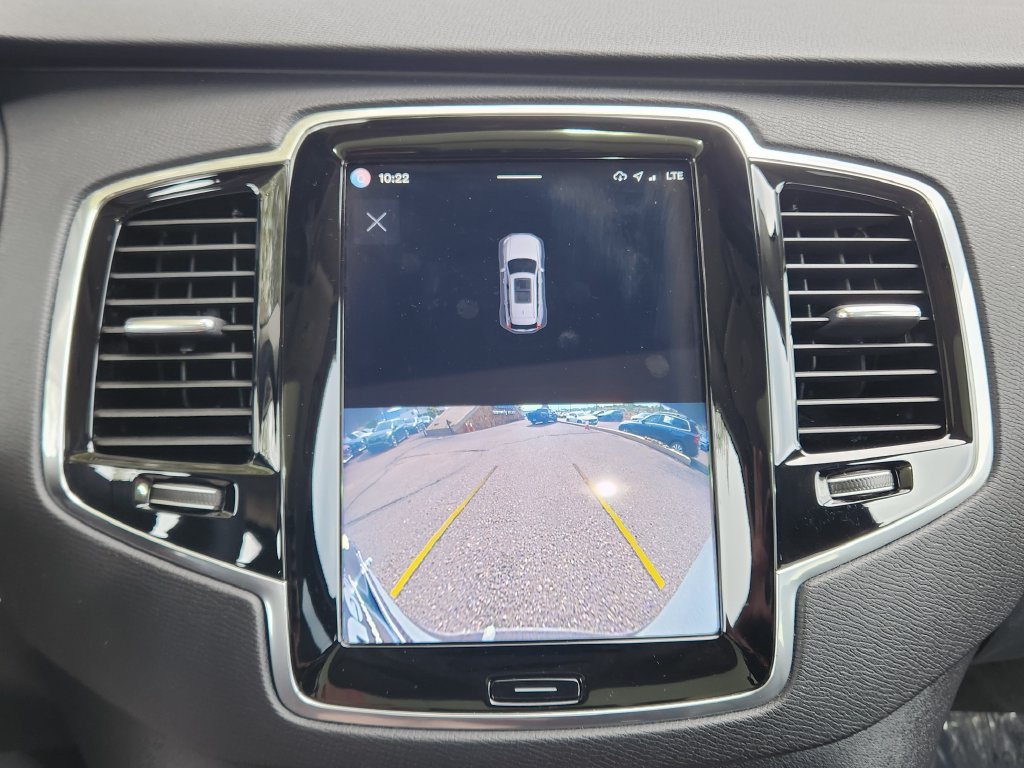 Used 2023 Volvo XC90 B5 Plus w/ Protection Package Premier AWD/4WD image 9