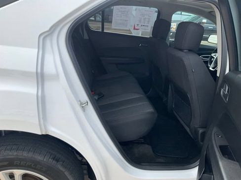 Used 2017 Chevrolet Equinox LT AWD/4WD image 30