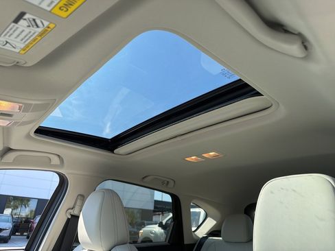 Certified 2025 MAZDA CX-5 AWD 2.5 S w/ Premium Plus Pkg image 4