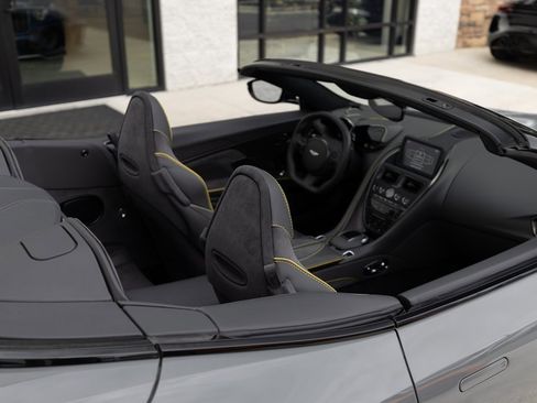 Used 2022 Aston Martin DBS Superleggera Volante image 56