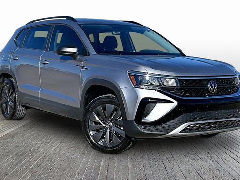 Used 2023 Volkswagen Taos S image 11