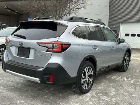 Certified 2022 Subaru Outback Limited image 8