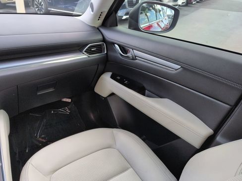Used 2025 MAZDA CX-5 AWD 2.5 S w/ Premium Plus Pkg image 17