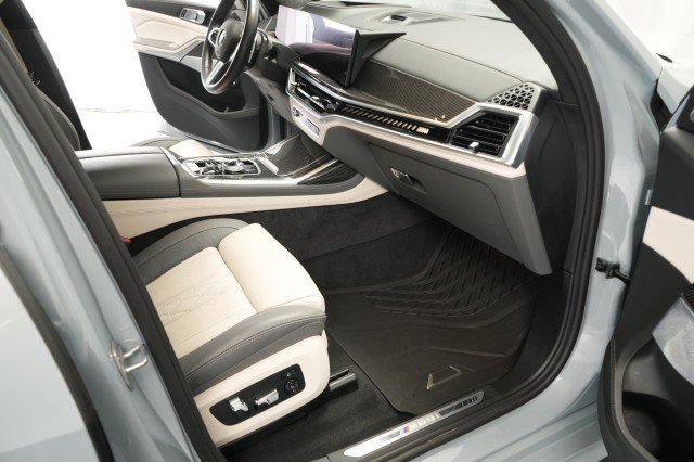 Used 2024 BMW X7 M60i w/ Executive Package AWD/4WD image 64