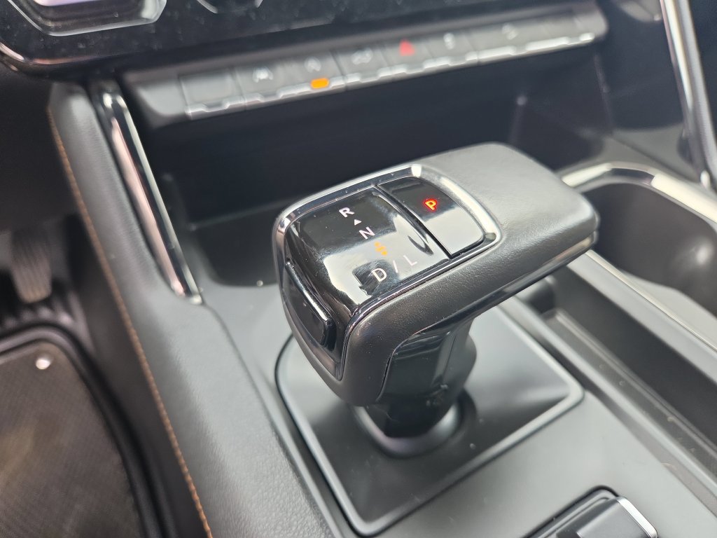 Certified 2022 GMC Sierra 1500 AT4 w/ AT4 Preferred Package AWD/4WD image 23