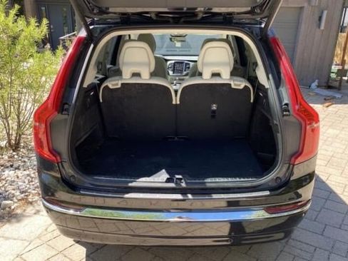Used 2024 Volvo XC90 B6 Plus AWD/4WD image 5