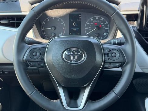 Used 2025 Toyota Corolla SE FWD image 26