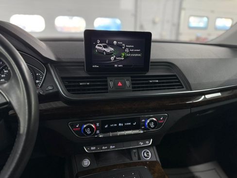 Used 2019 Audi Q5 2.0T Premium AWD/4WD image 18